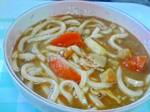 昨日の残りカレーで、カレーうどん♪